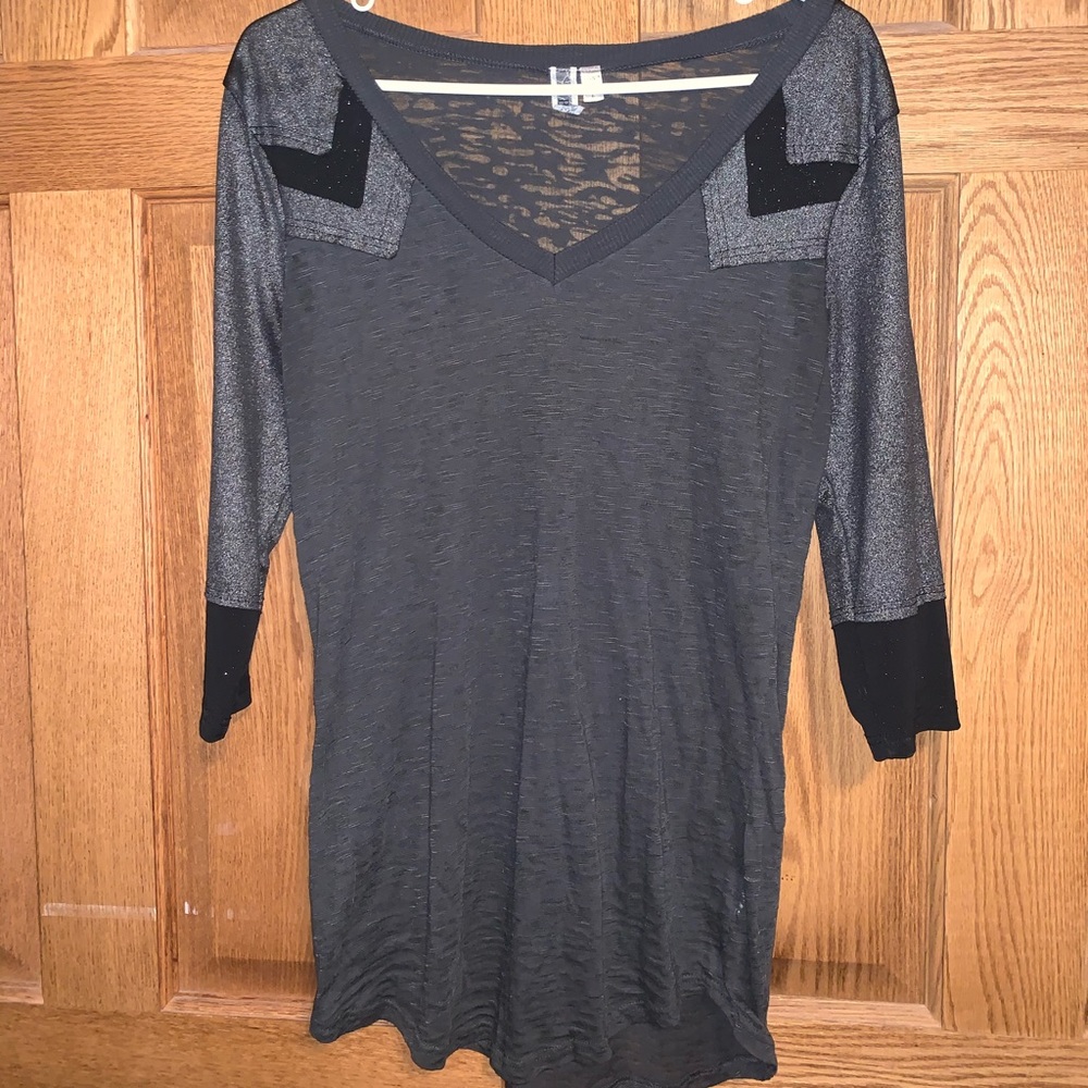 3/4 Sleeve Shirt